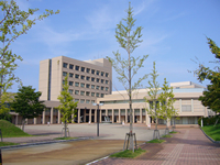 富山県立大学